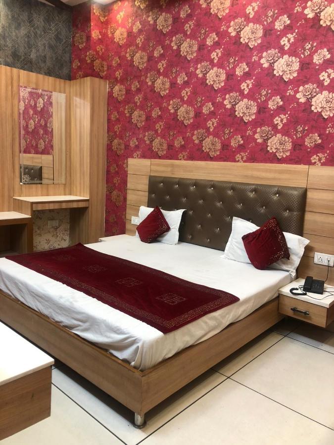 Hotel Robin Inn Amritsar Ngoại thất bức ảnh