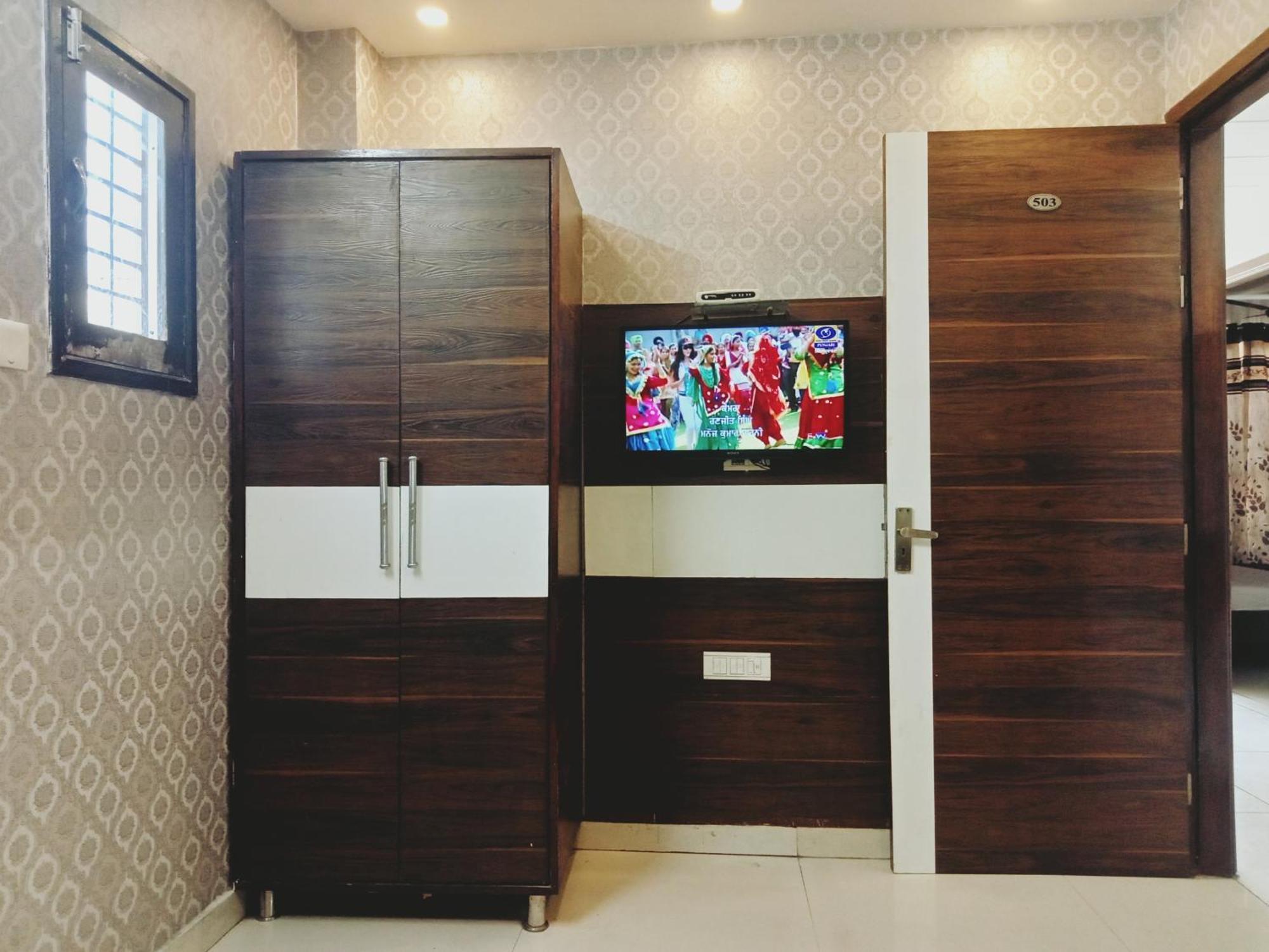 Hotel Robin Inn Amritsar Ngoại thất bức ảnh