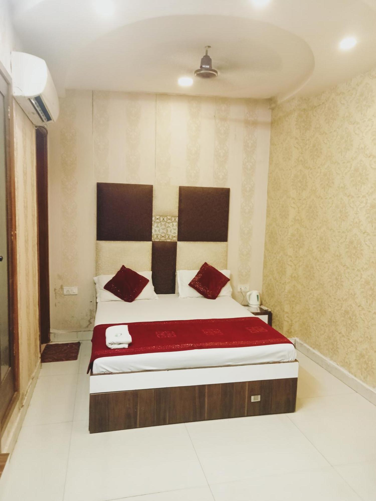 Hotel Robin Inn Amritsar Phòng bức ảnh